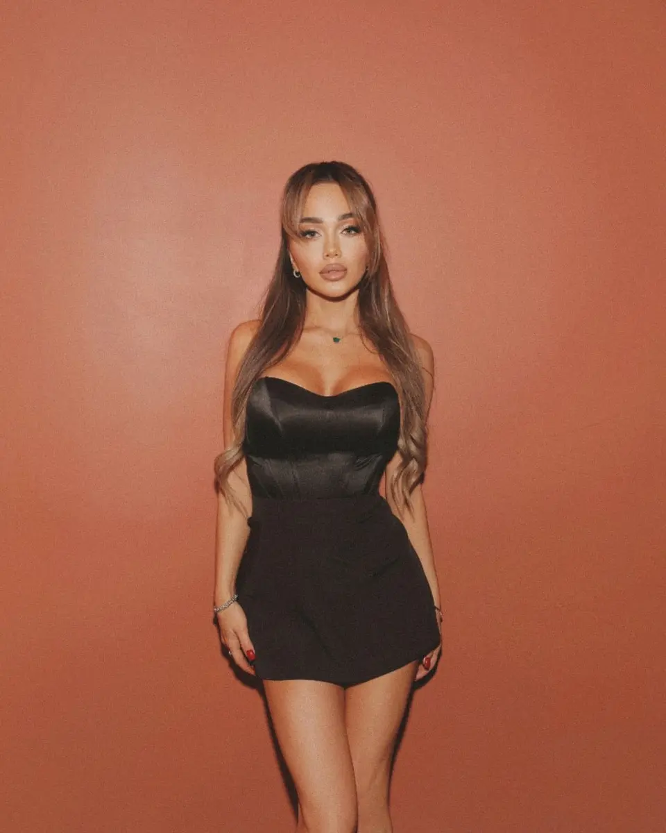 Анирия эскорт в городе Питер