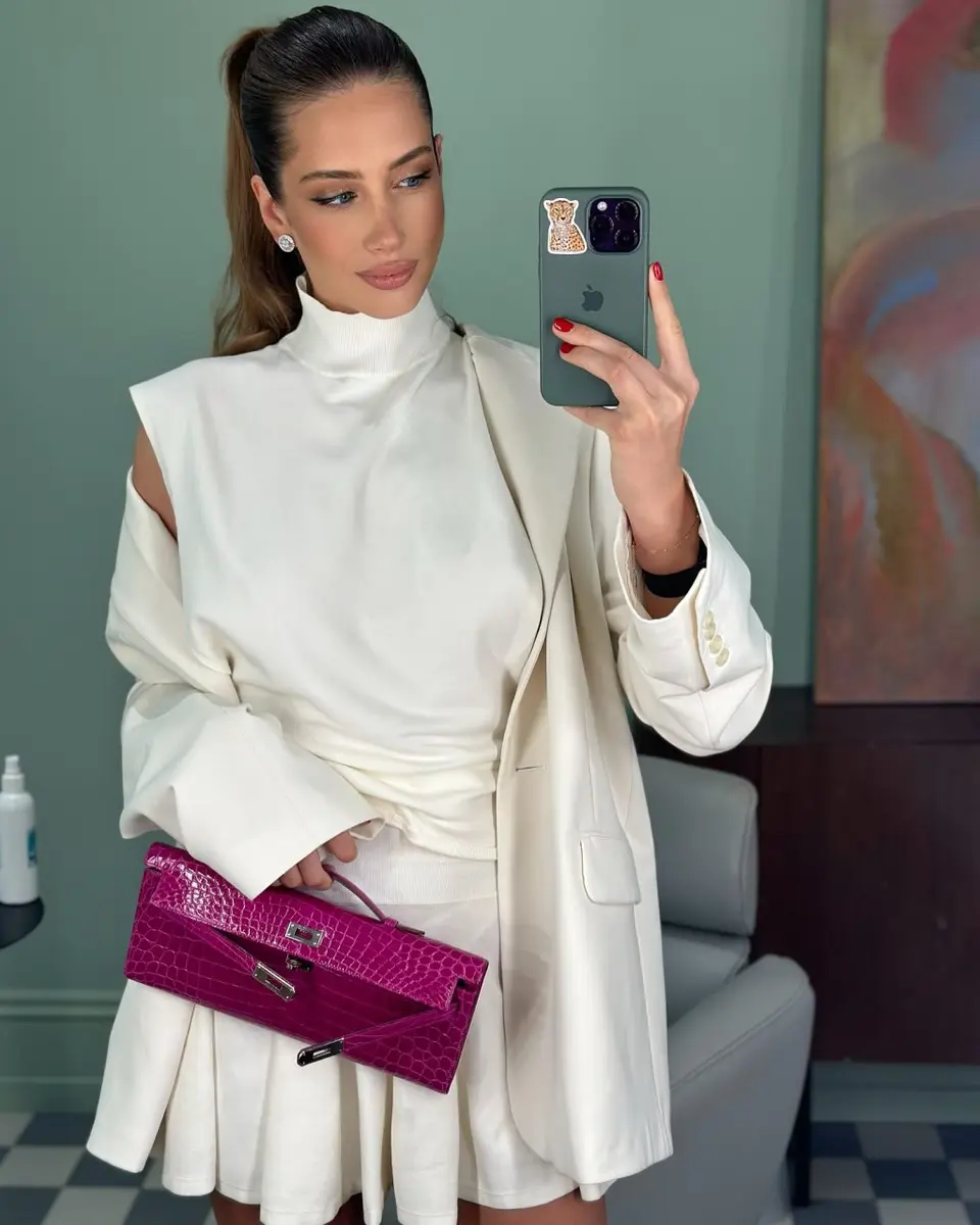 Аниса эскорт в городе Питер