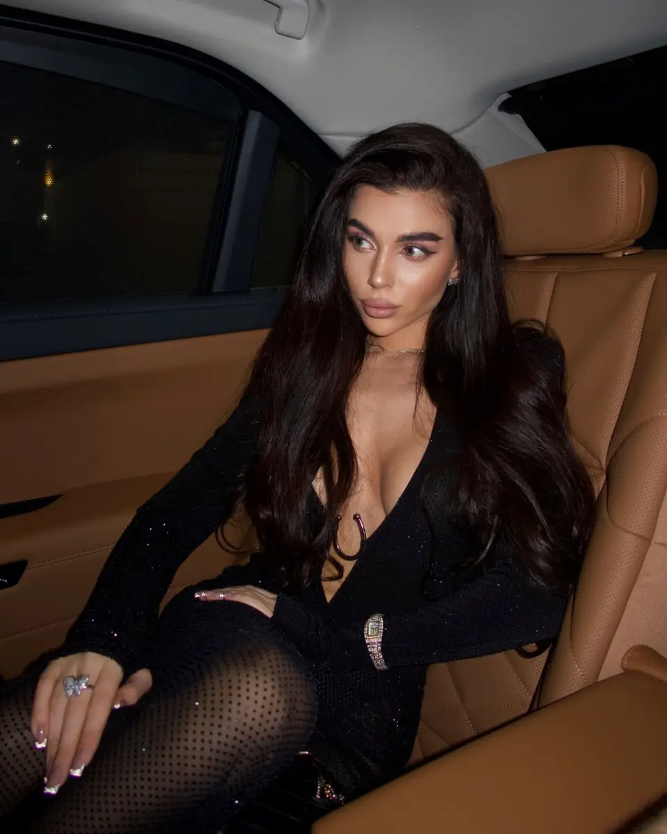 Арса эскорт в городе Питер