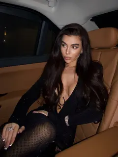 Арса эскорт в городе Питер