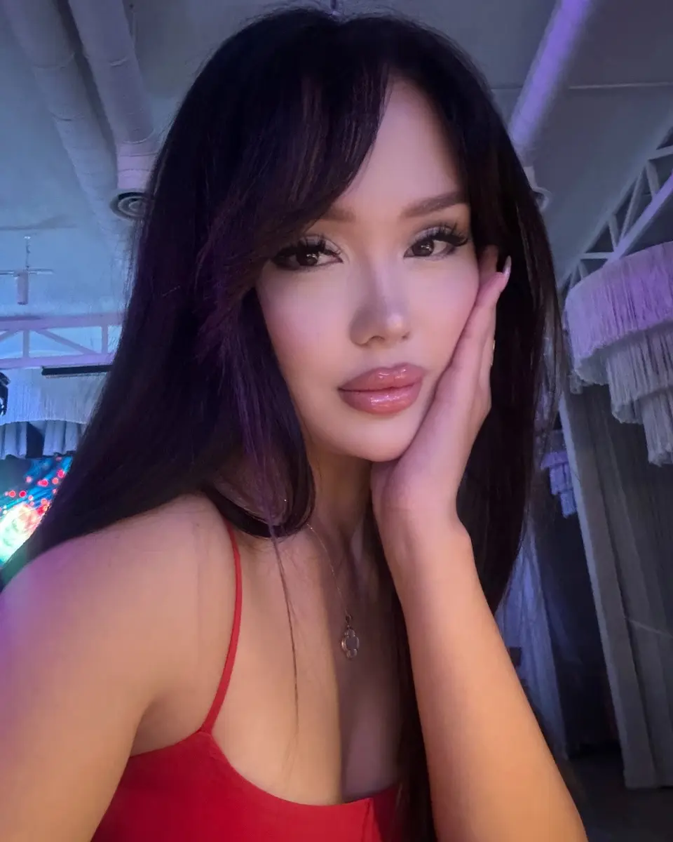 Белла эскорт в городе Питер