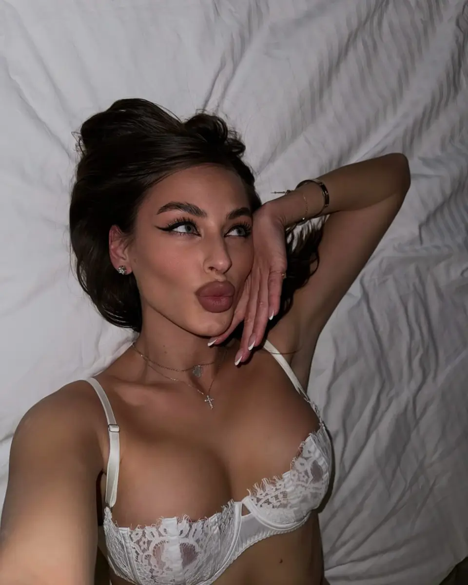 Даша эскорт в городе Питер