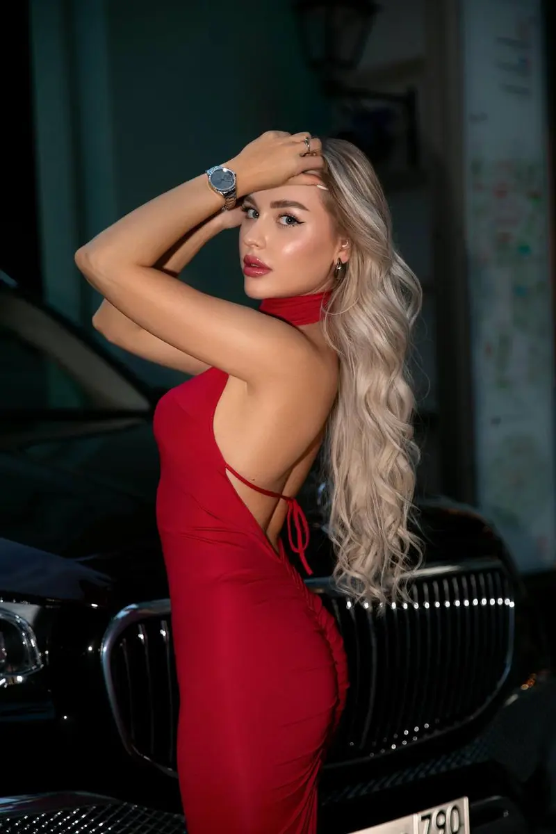 Демидель эскорт в городе Питер