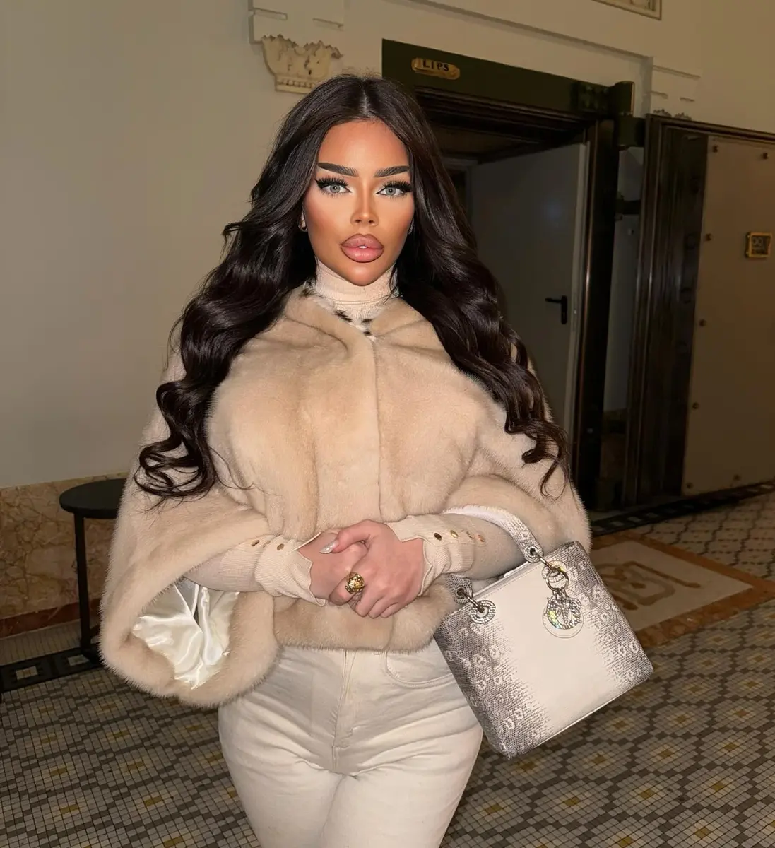 Элинор эскорт в городе Питер