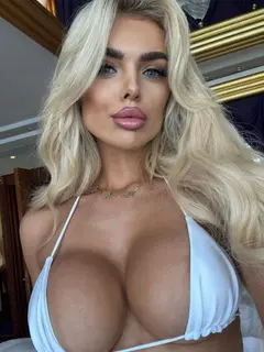 Инна эскорт в городе Питер