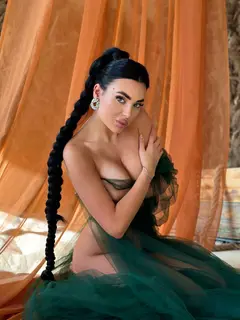 Ивана эскорт в городе Питер