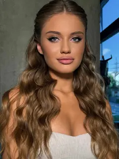 Жадора эскорт в городе Питер