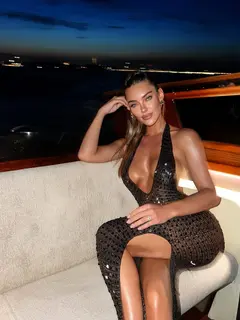 Карина эскорт в городе Питер