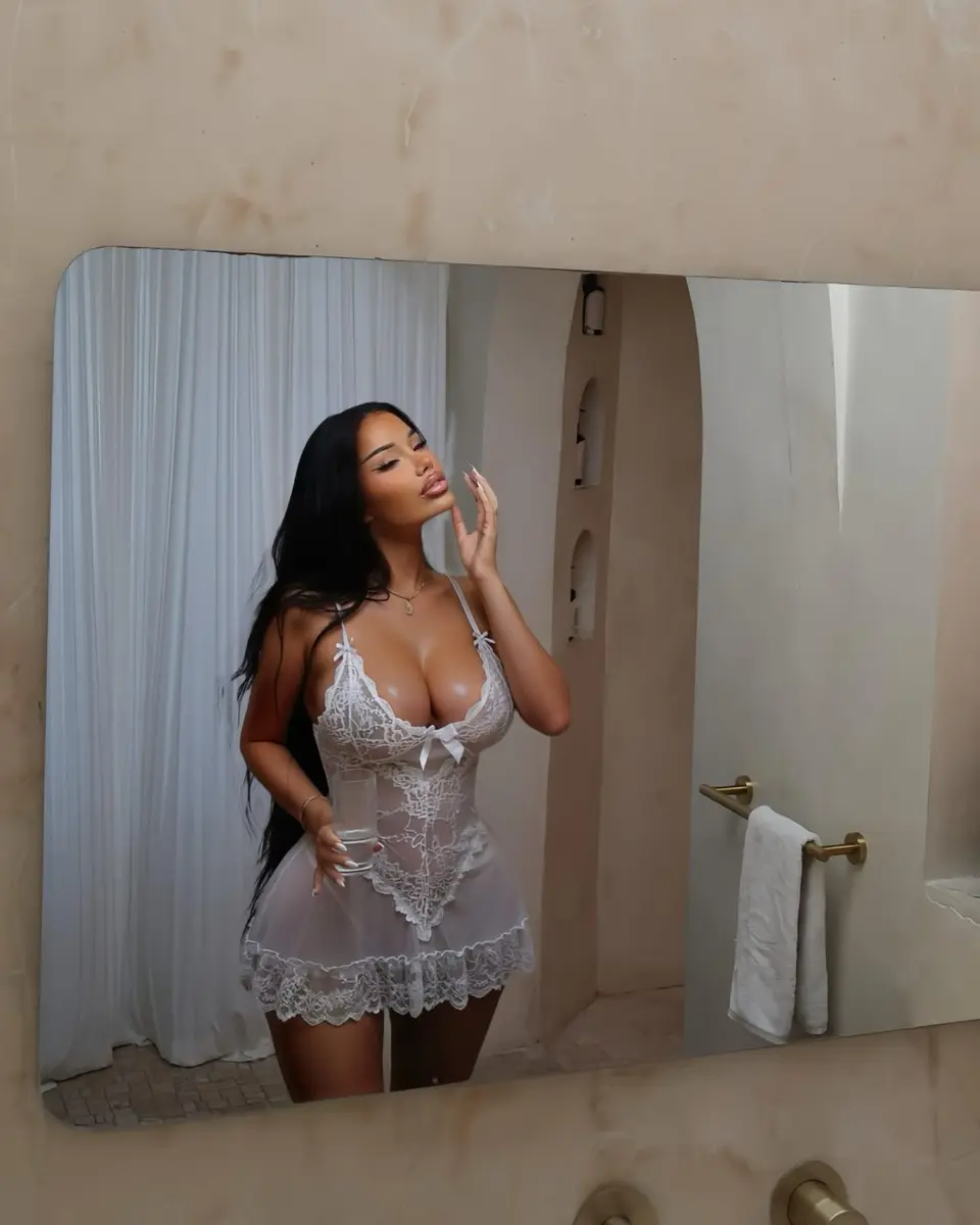 Лайона эскорт в городе Питер