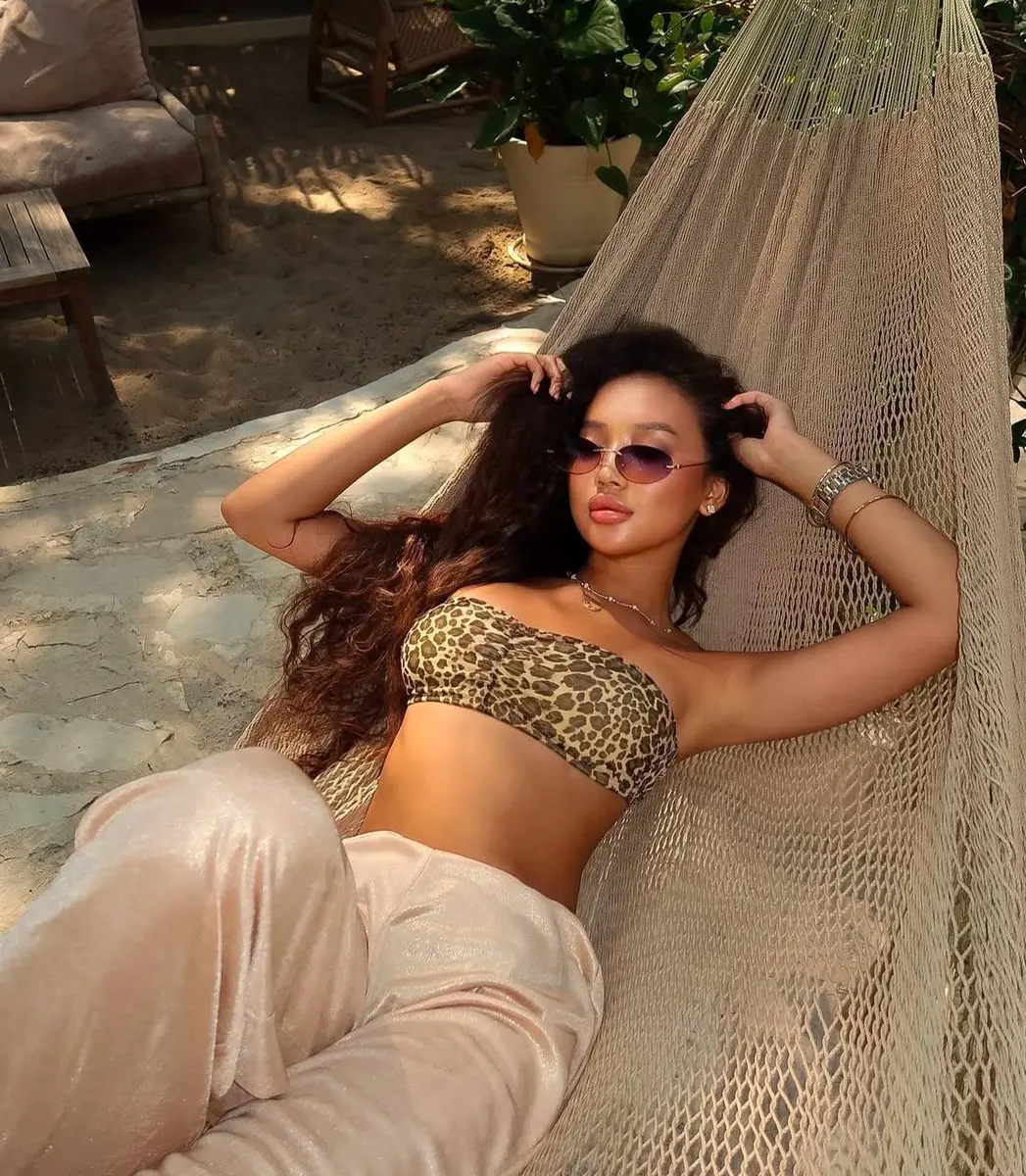 Майя эскорт в городе Питер