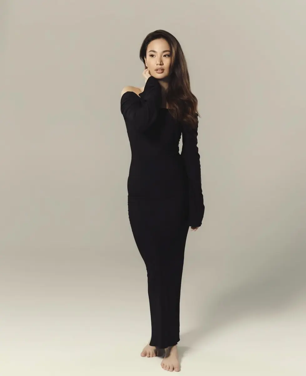 Нани эскорт в городе Питер