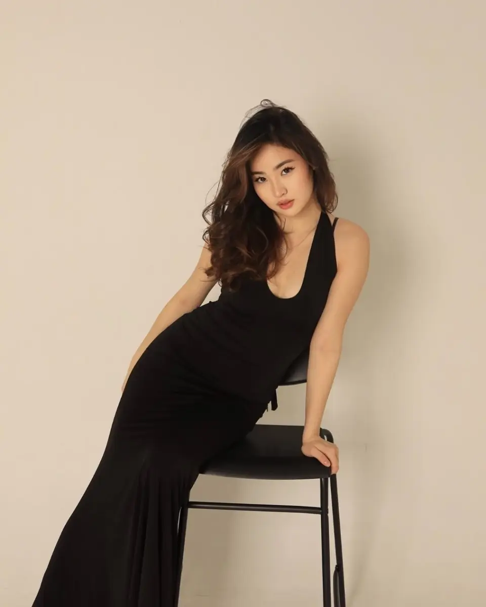 Нани эскорт в городе Питер