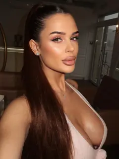 Нирис эскорт в городе Питер