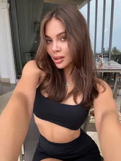 Роза эскорт в городе Питер