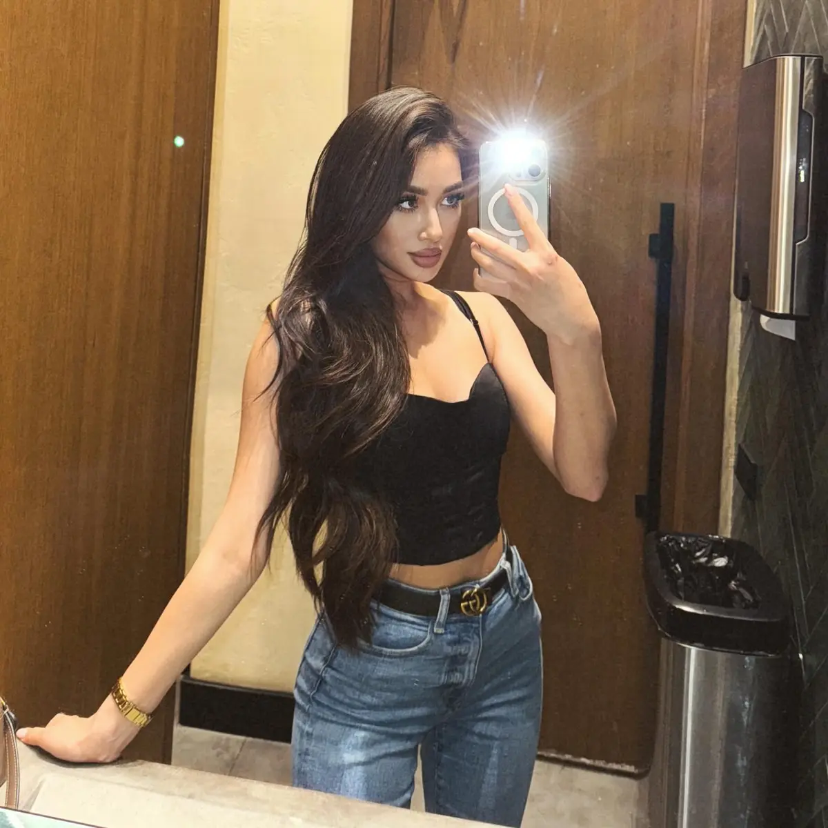 Таис эскорт в городе Питер