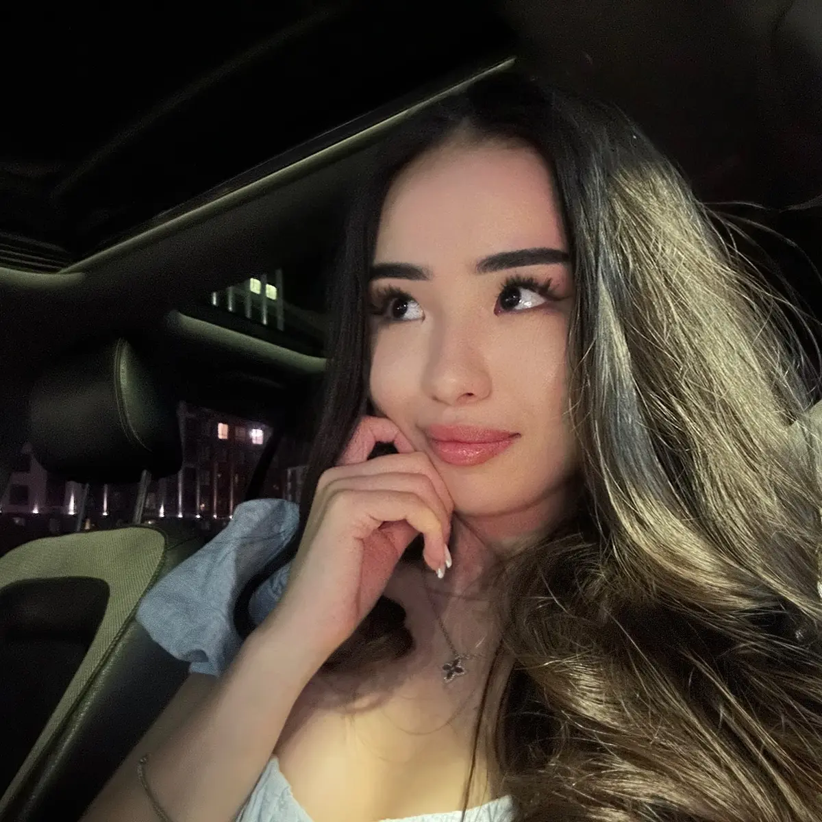 Тина эскорт в городе Питер