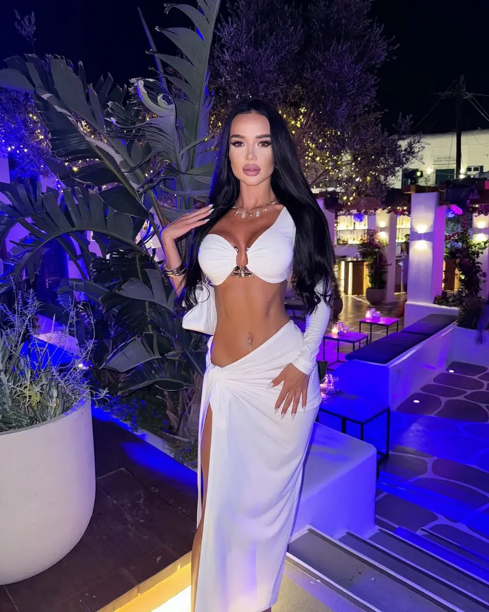 Тиша эскорт в городе Питер