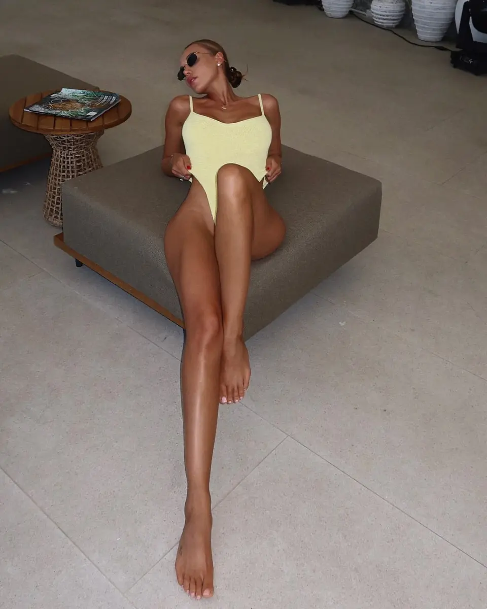 Вика эскорт в городе Питер