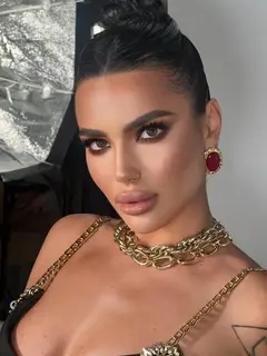 Виола эскорт в городе Питер